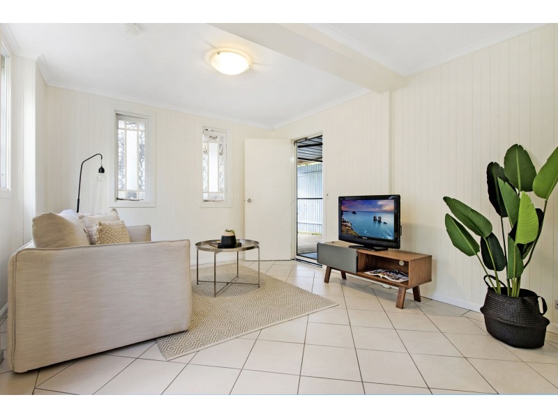 49 Park Rd West, Dutton Park QLD 4102