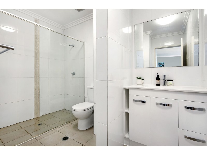 16/204 Wellington Rd, East Brisbane QLD 4169