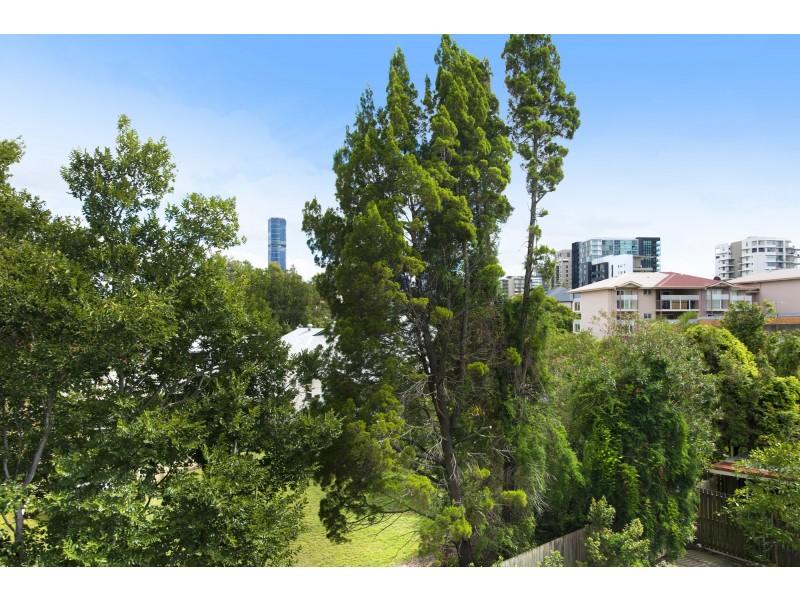 16/204 Wellington Rd, East Brisbane QLD 4169