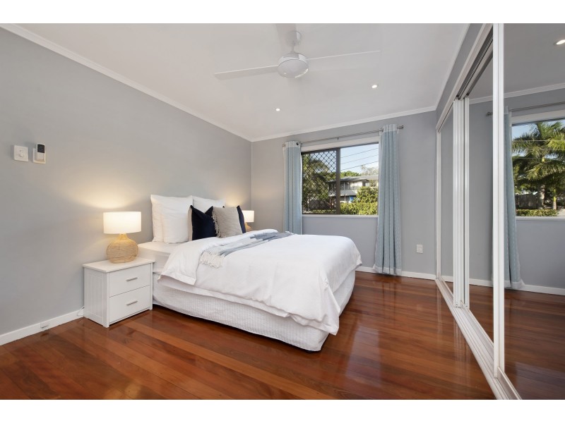 26 Pareena Cres, Mansfield QLD 4122