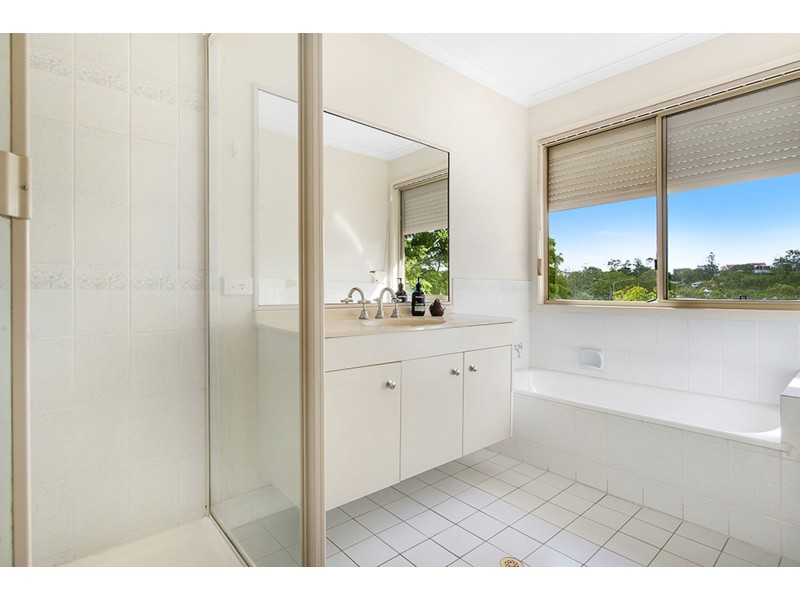 60 Esher St, Tarragindi QLD 4121