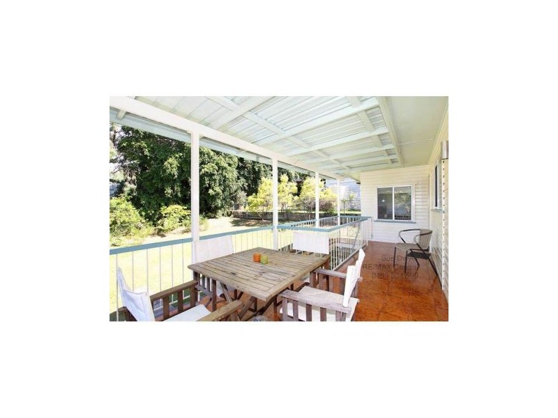 11 Park St, Coorparoo QLD 4151