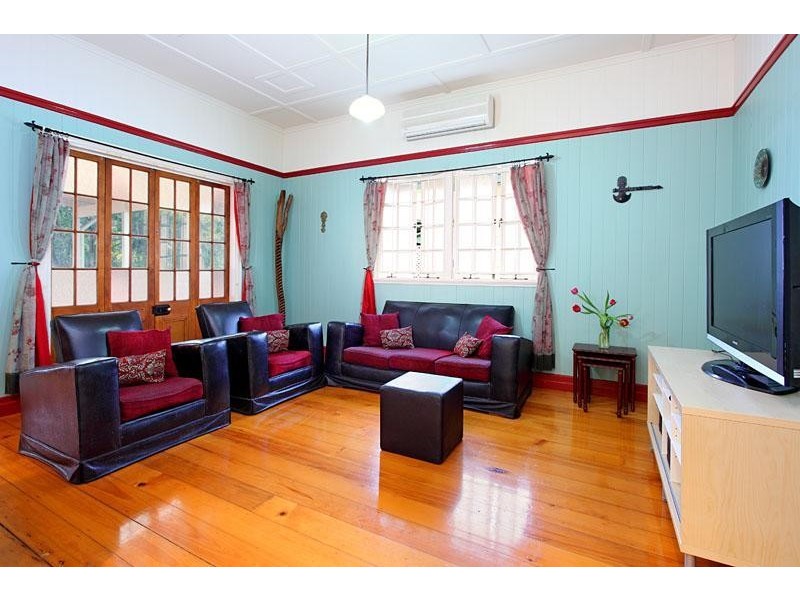 144 Watson St, Camp Hill QLD 4152