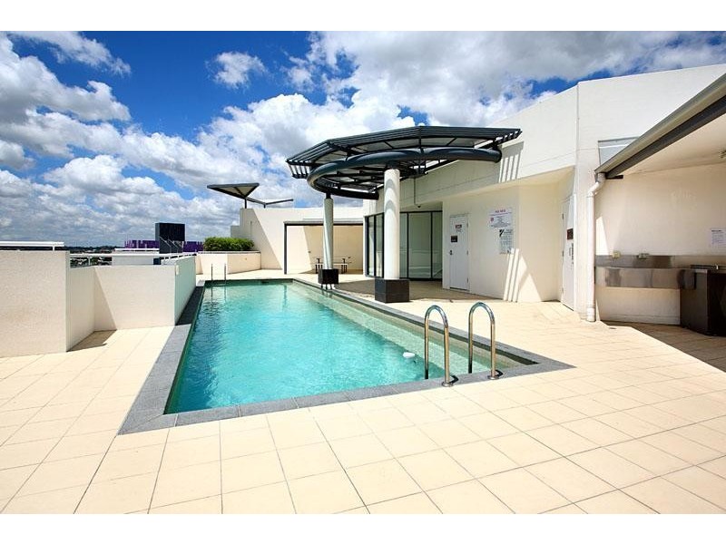 803 Stanley St, Woolloongabba QLD 4102