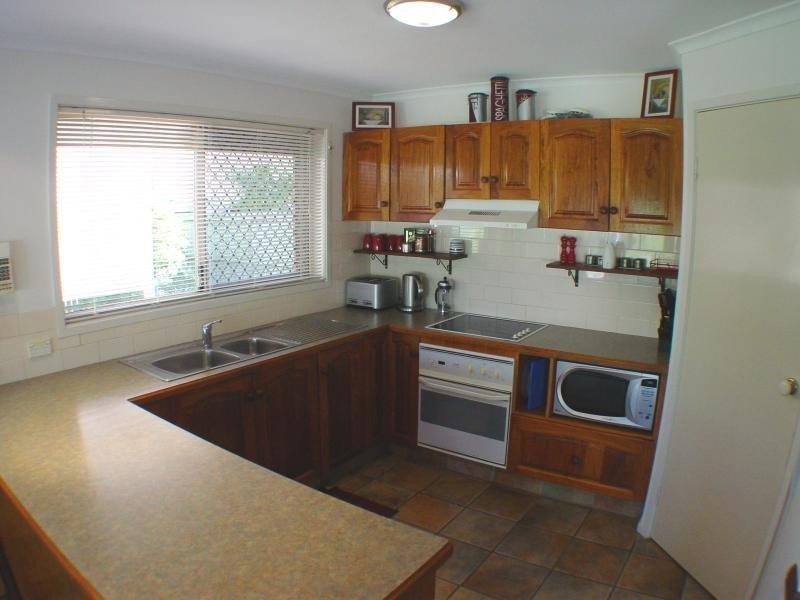 48 Yvonne Cres, Mount Warren Park QLD 4207