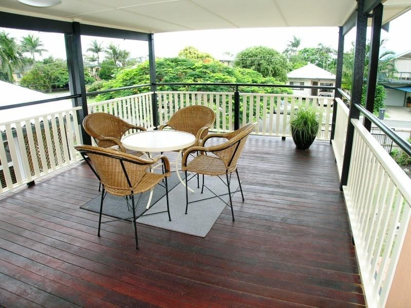 95 Grattan Tce, Manly QLD 4179