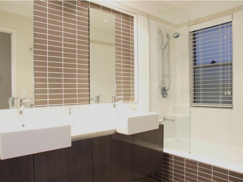 23 Collings  St, Balmoral QLD 4171