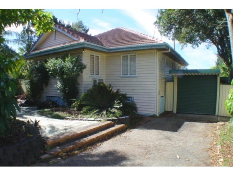 119 Canterbury St, Mount Gravatt East QLD 4122