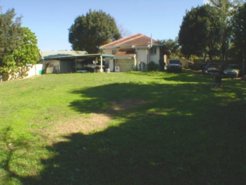 119 Canterbury St, Mount Gravatt East QLD 4122