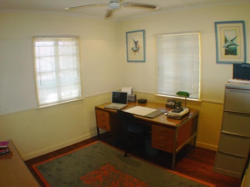 119 Canterbury St, Mount Gravatt East QLD 4122