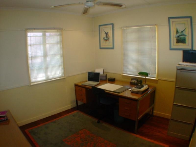 119 Canterbury St, Mount Gravatt East QLD 4122
