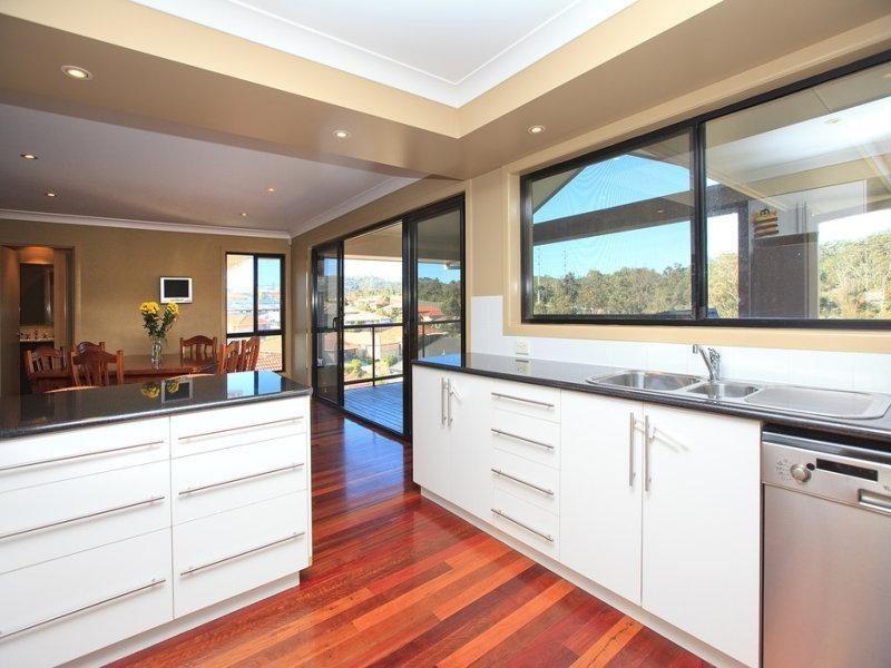 8 Olive Pl, Carindale QLD 4152
