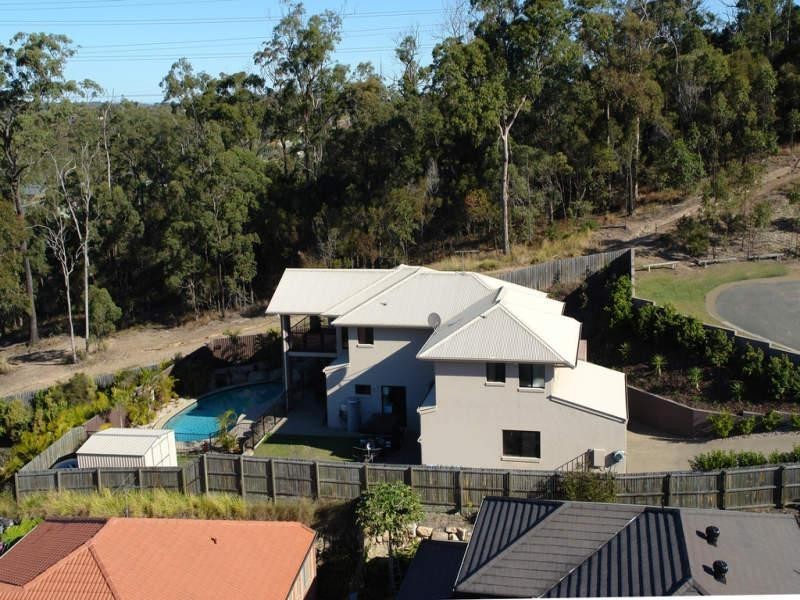 8 Olive Pl, Carindale QLD 4152