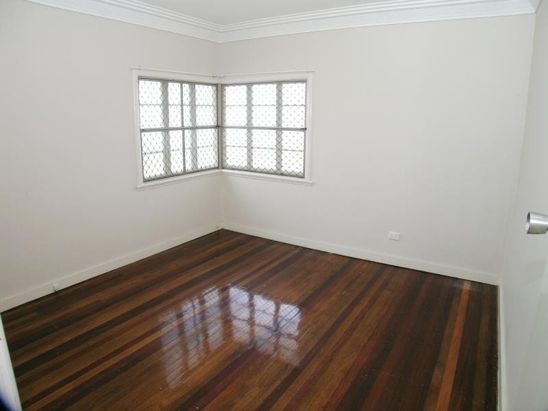 91 Grenfell St, Mount Gravatt East QLD 4122