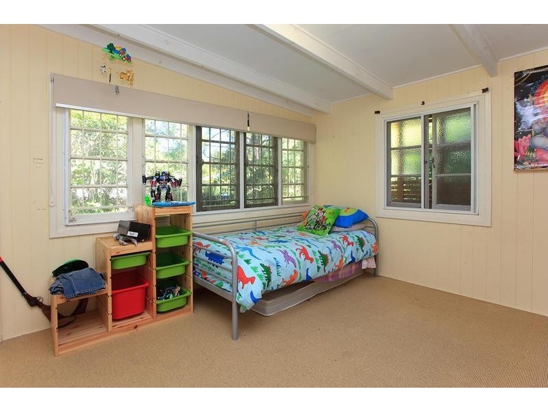 55 Brinawa St, Camp Hill QLD 4152