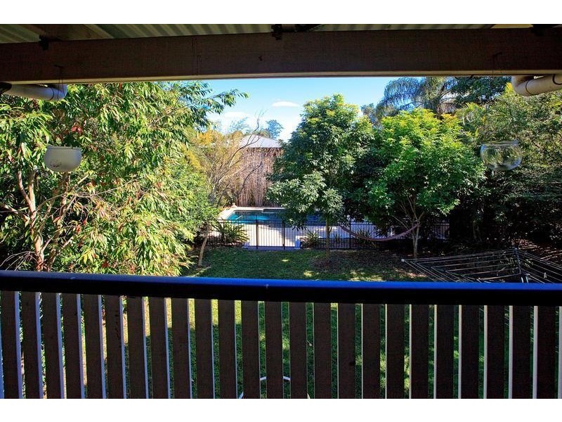 55 Brinawa St, Camp Hill QLD 4152