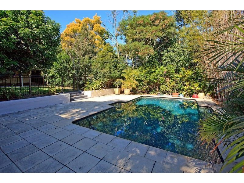 55 Brinawa St, Camp Hill QLD 4152