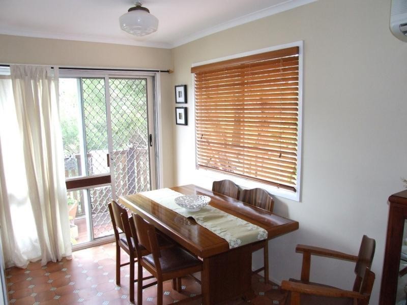 5 Woolford  Pl, Manly West QLD 4179