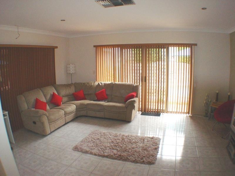 39 Yvonne  Cres, Mount Warren Park QLD 4207