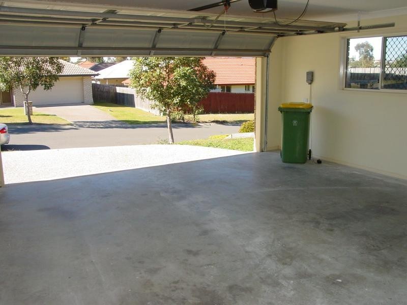 44 Berkshire Pl, Springfield Lakes QLD 4300