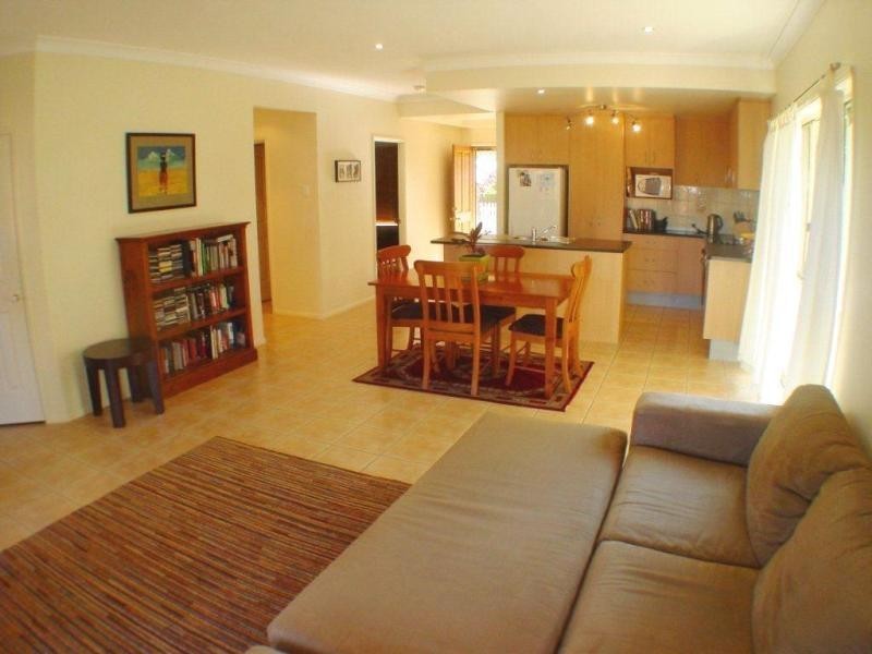 43 Berkshire Pl, Springfield Lakes QLD 4300