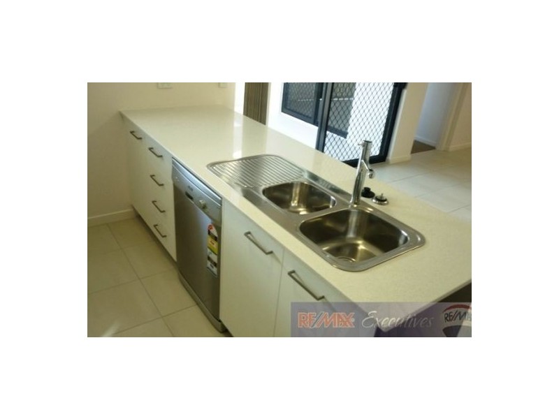 8/58 Burrai Street, Morningside QLD 4170