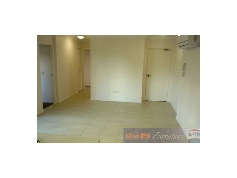 8/58 Burrai Street, Morningside QLD 4170