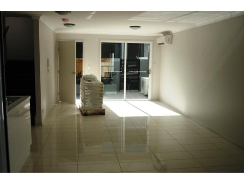 108 Nicholson Street, Greenslopes QLD 4120