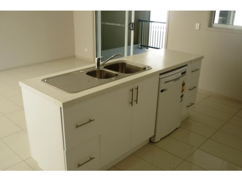 108 Nicholson Street, Greenslopes QLD 4120