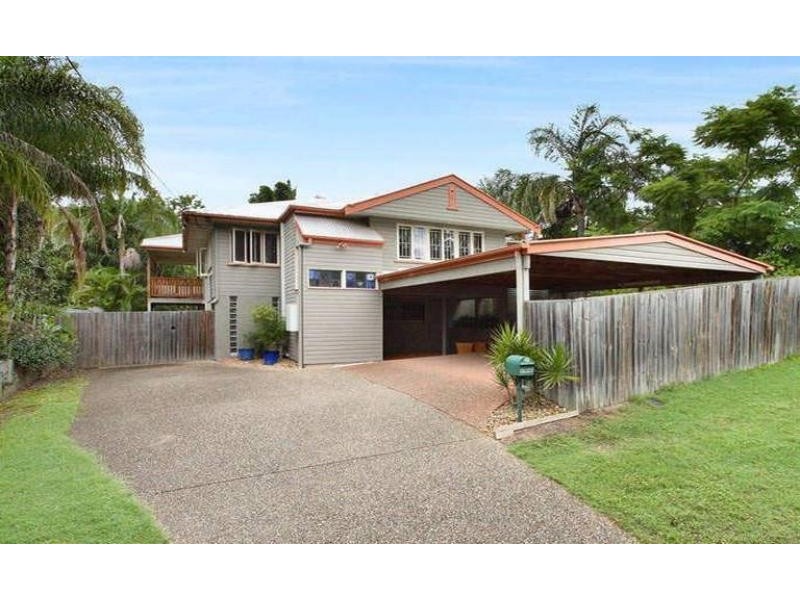 37 Carnelian Street, Holland Park QLD 4121