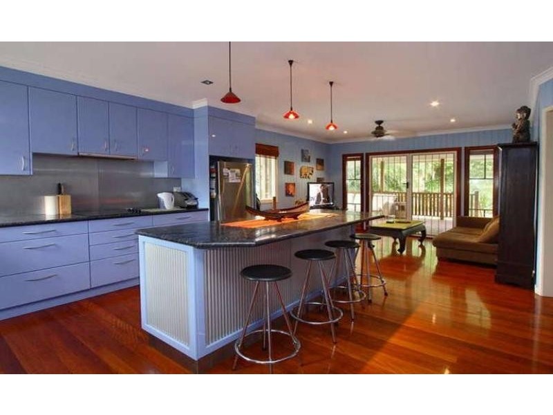 37 Carnelian Street, Holland Park QLD 4121