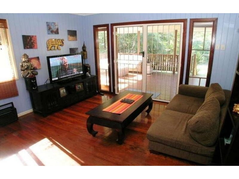 37 Carnelian Street, Holland Park QLD 4121