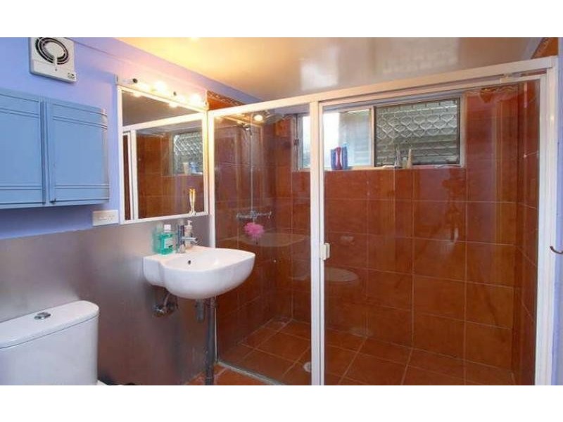 37 Carnelian Street, Holland Park QLD 4121