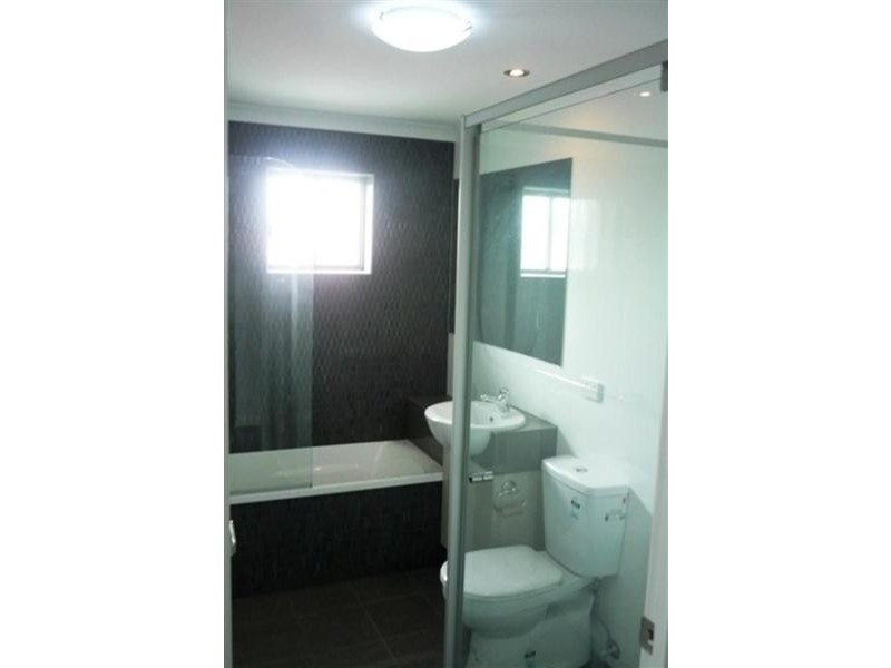 2/82 Grenfell Street, Mount Gravatt East QLD 4122