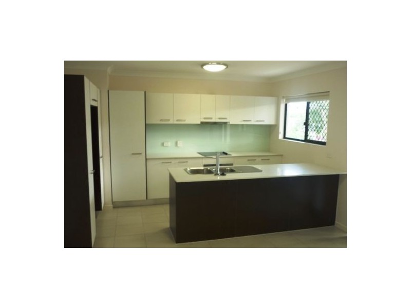 8/58 Burrai Street, Morningside QLD 4170