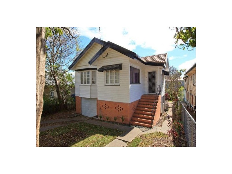 63 Crump Street, Holland Park QLD 4121