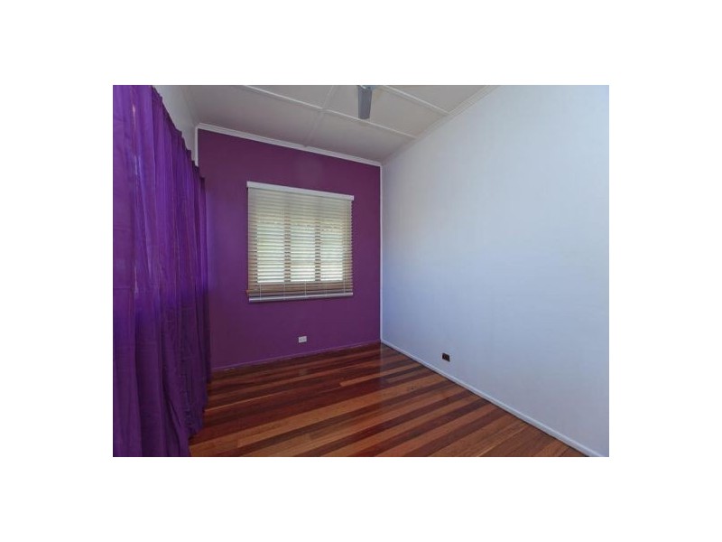 63 Crump Street, Holland Park QLD 4121