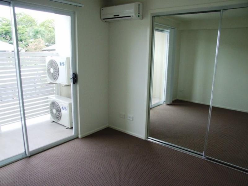 2/372 Wynnum Road, Norman Park QLD 4170