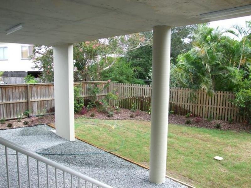 2/372 Wynnum Road, Norman Park QLD 4170