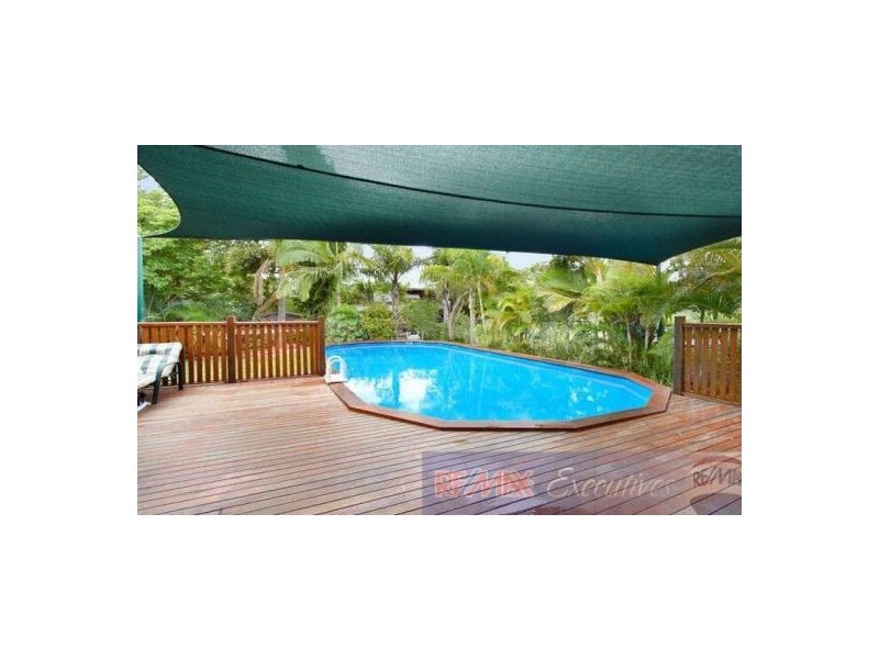 37 Carnelian Street, Holland Park QLD 4121