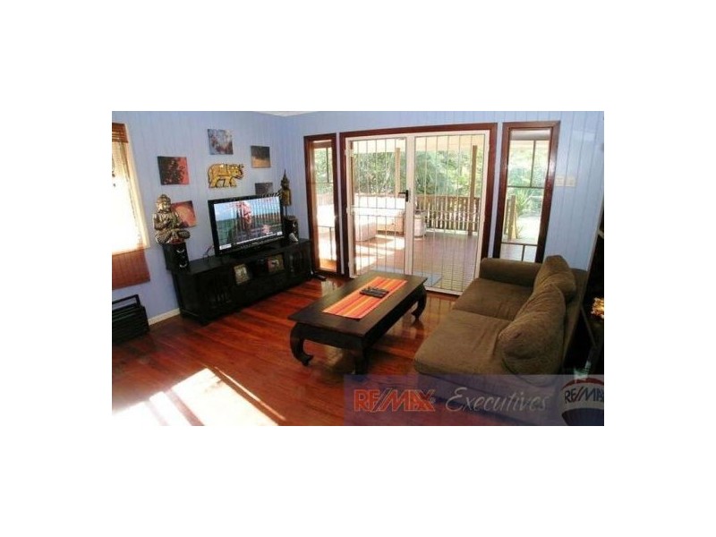 37 Carnelian Street, Holland Park QLD 4121
