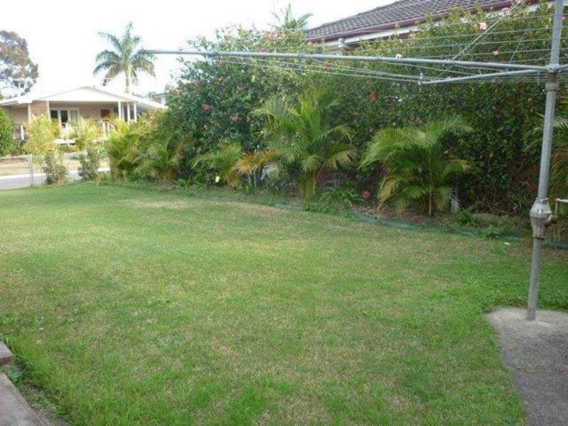 18 Chater Street, Carina QLD 4152