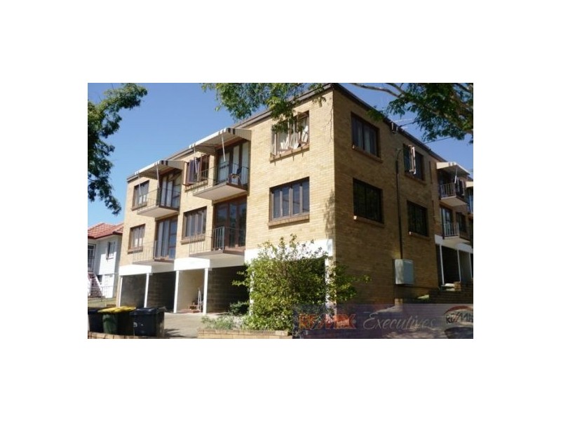 4/1127 Logan Road, Holland Park QLD 4121