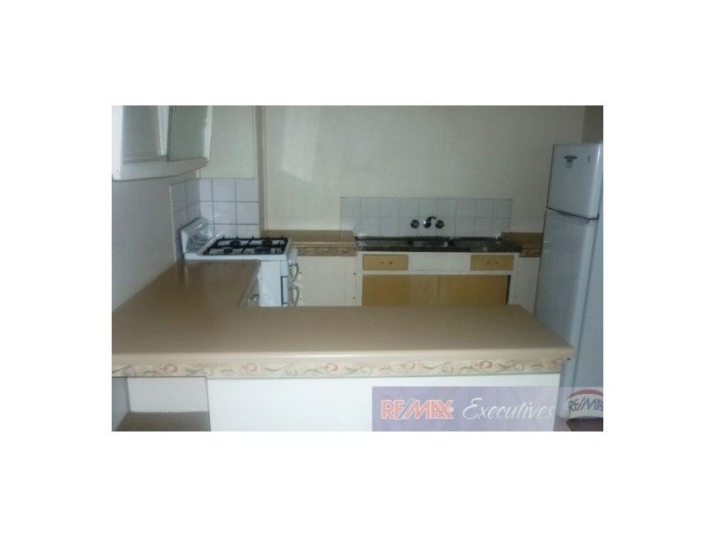 4/1127 Logan Road, Holland Park QLD 4121