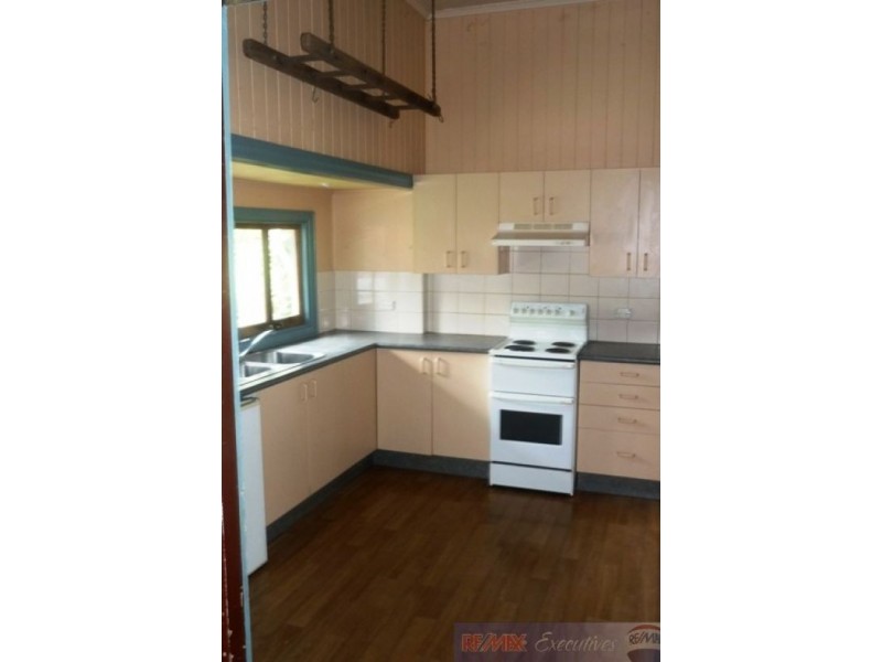 21 Beaton Street, Coopers Plains QLD 4108