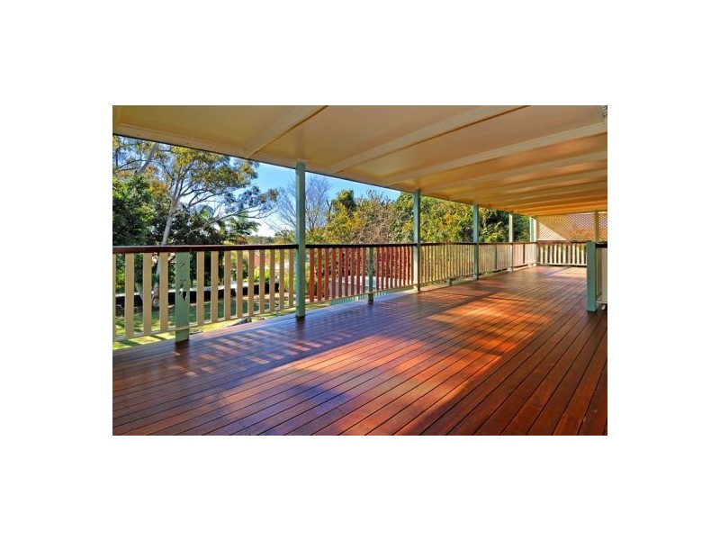 406 Richmond Rd, Cannon Hill QLD 4170