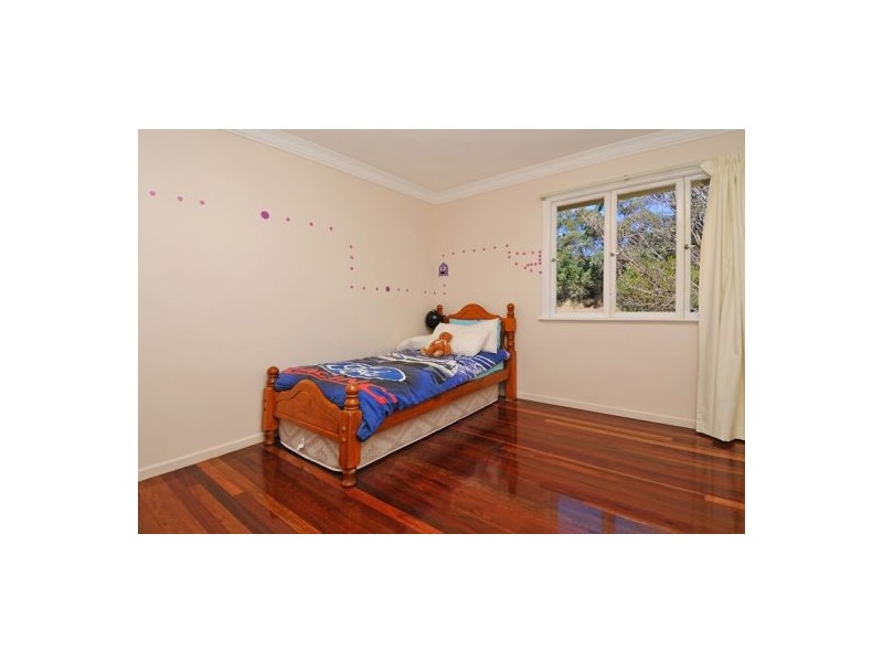 406 Richmond Rd, Cannon Hill QLD 4170