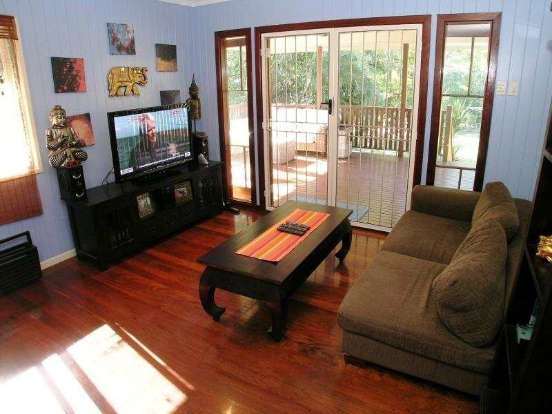 37 Carnelian St, Holland Park QLD 4121