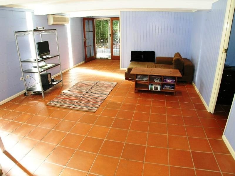 37 Carnelian St, Holland Park QLD 4121
