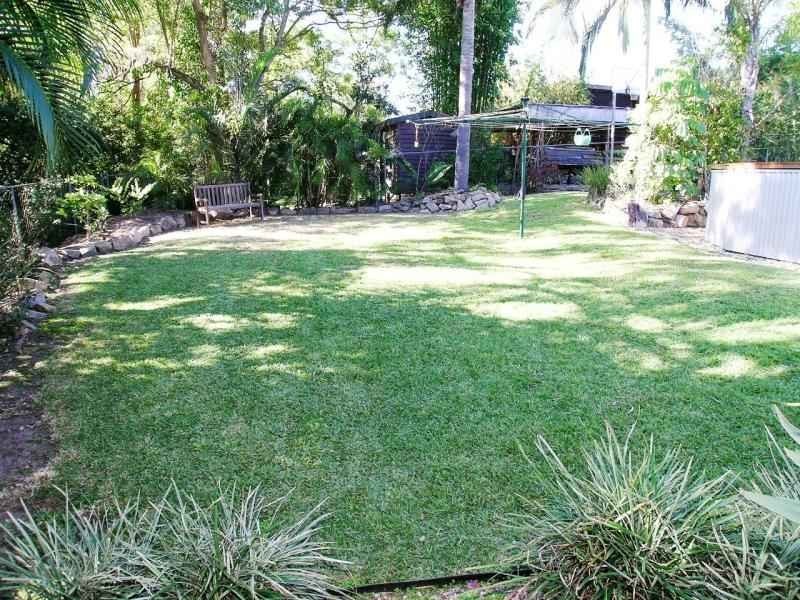 37 Carnelian St, Holland Park QLD 4121